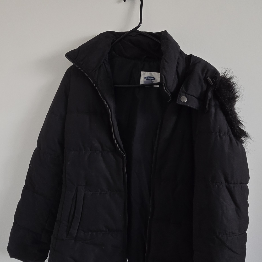 Old Navy Women's Black Puffer Coat